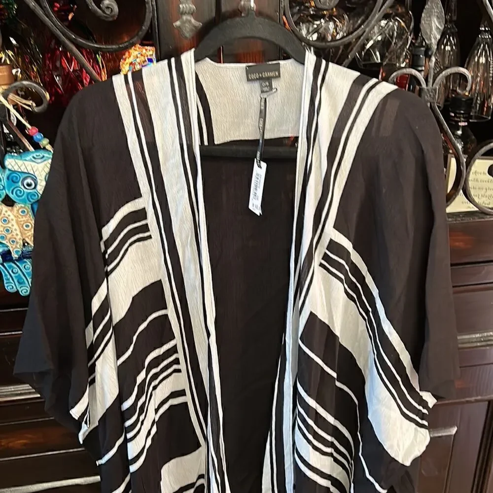 Brand new B/W cover up kimono